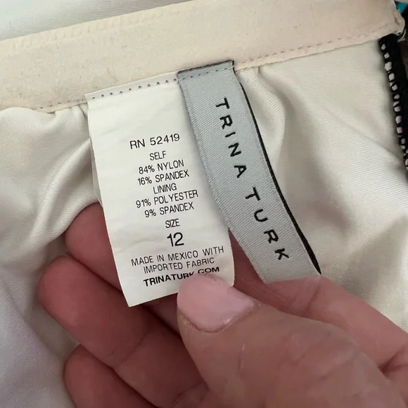 Trina Turk Bandeau Bikini top with removable strap - Picture 3 of 3